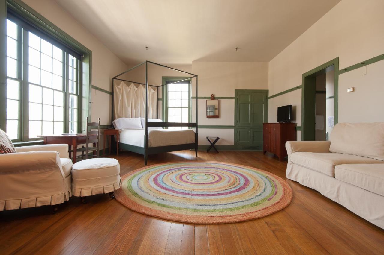 Shaker Village Of Pleasant Hill 3* Harrodsburg